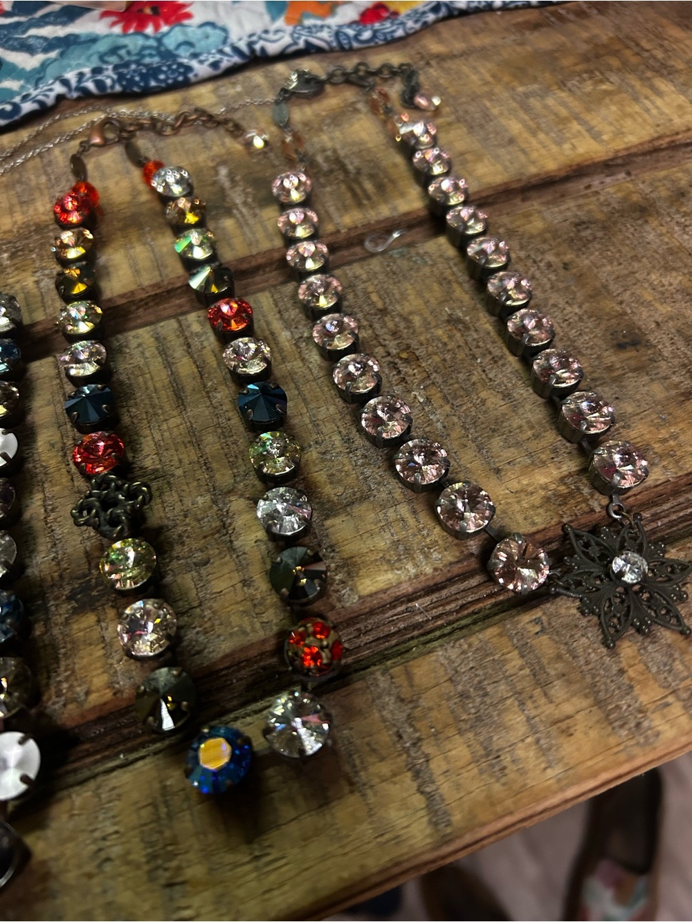 Sabika chokers - Picture 4 of 4